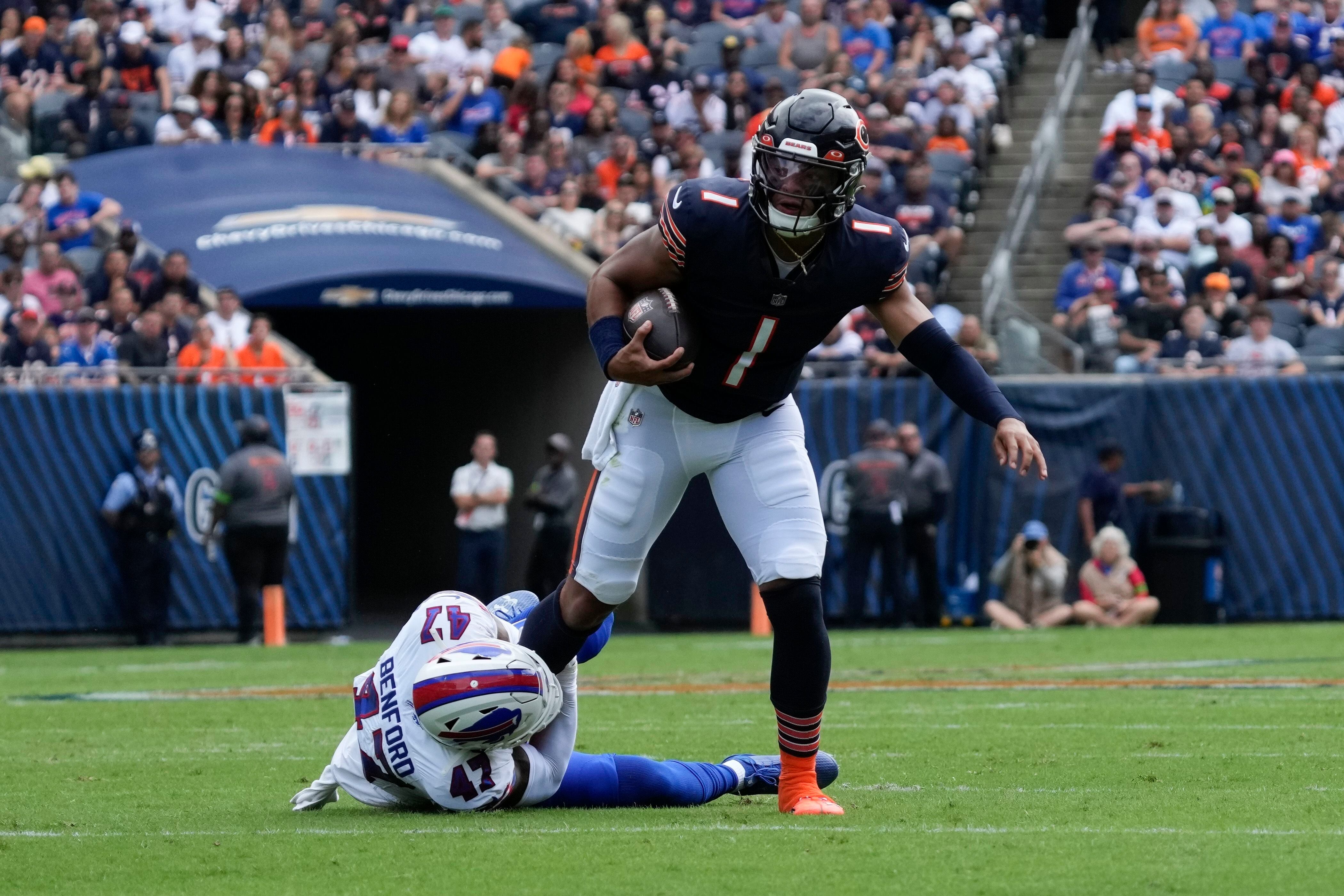 Fields, Bears starters get off to slow start in preseason action Saturday