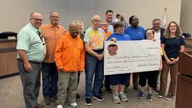 Morris BBQ Association donates $20,000 to Illinois Valley Industries