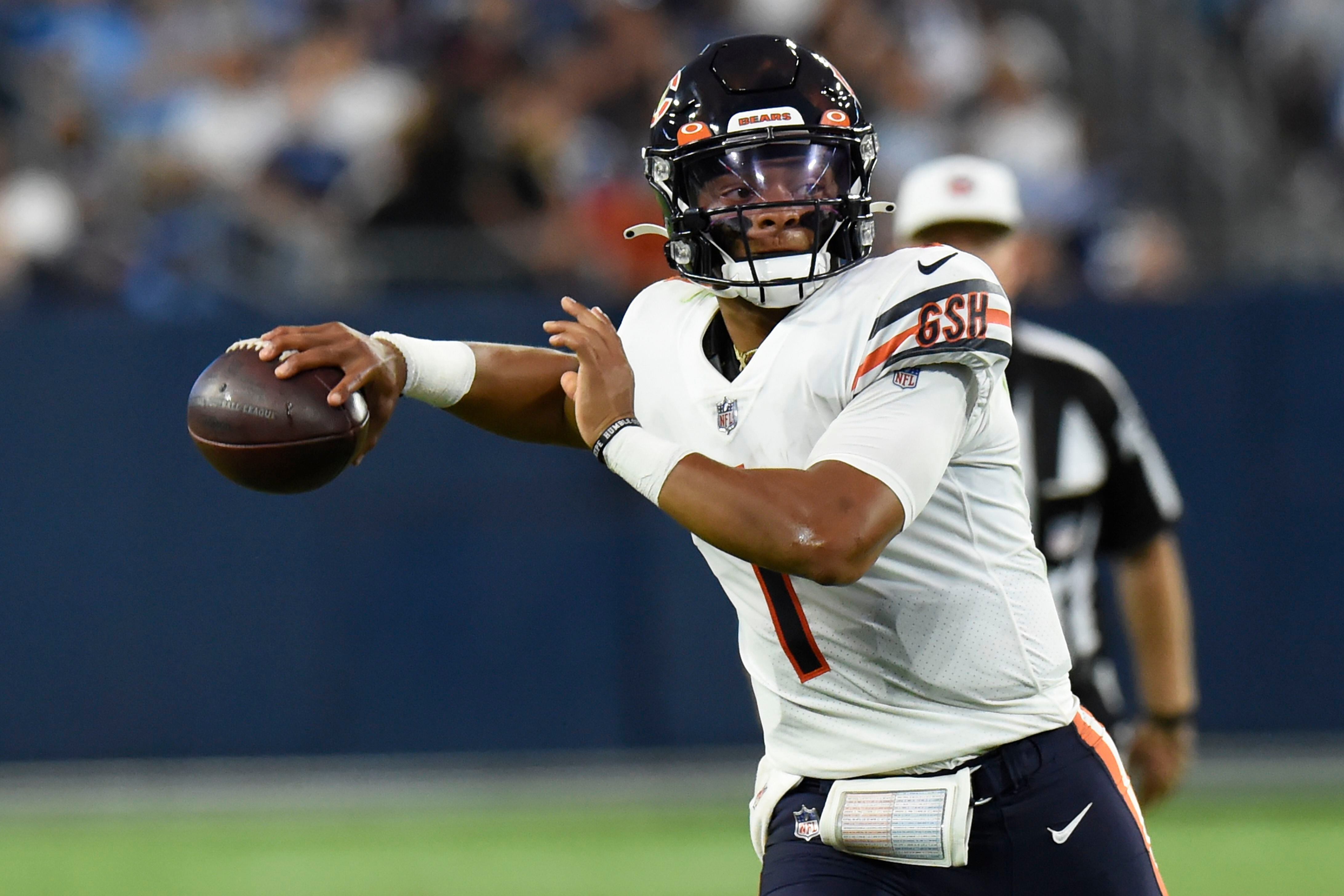 Justin Fields: Chicago Bears QB throws TD pass on final preseason play