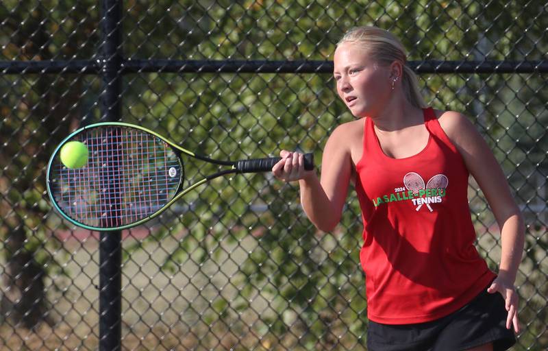 L-P's Izzy Pohar returns a serve while playing Ottawa on Tuesday, Sept. 17, 2024 at the L-P Athletic Complex in La Salle.