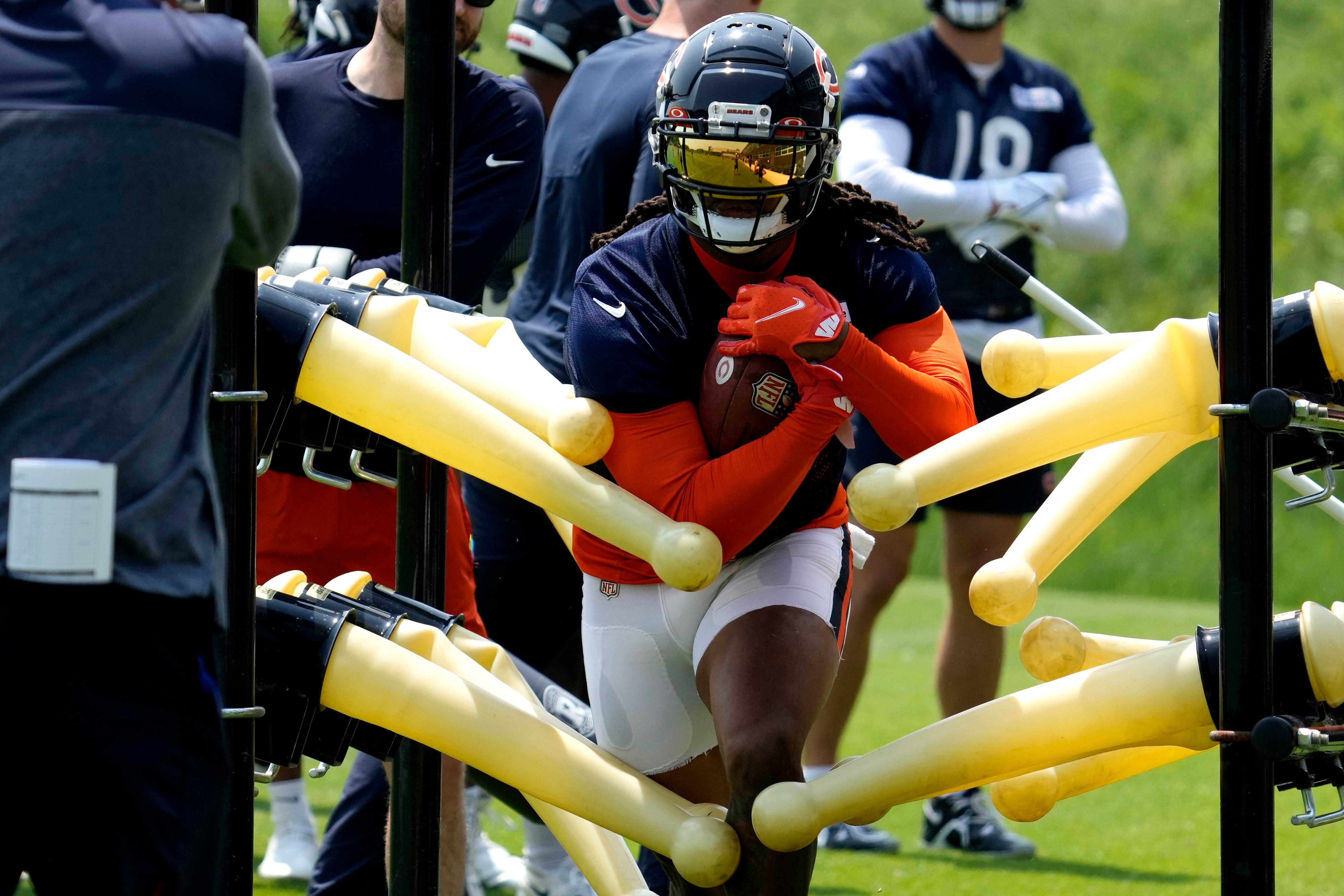 D'Onta Foreman Doing His Best Derrick Henry Impression 