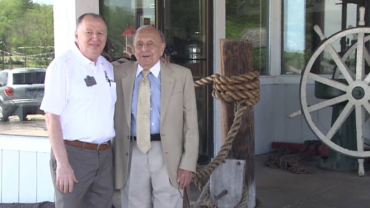 Ziya Senturk, general manager operations of Port Edward Restaurant in Algonquin and Edward Wolowiec, restaurant founder