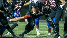 Glenbard East puts it all together, hands Glenbard South first loss