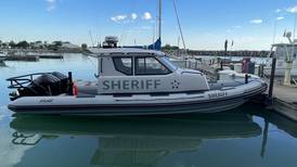 Sheriff’s marine unit rescues 2 teens on Lake Michigan