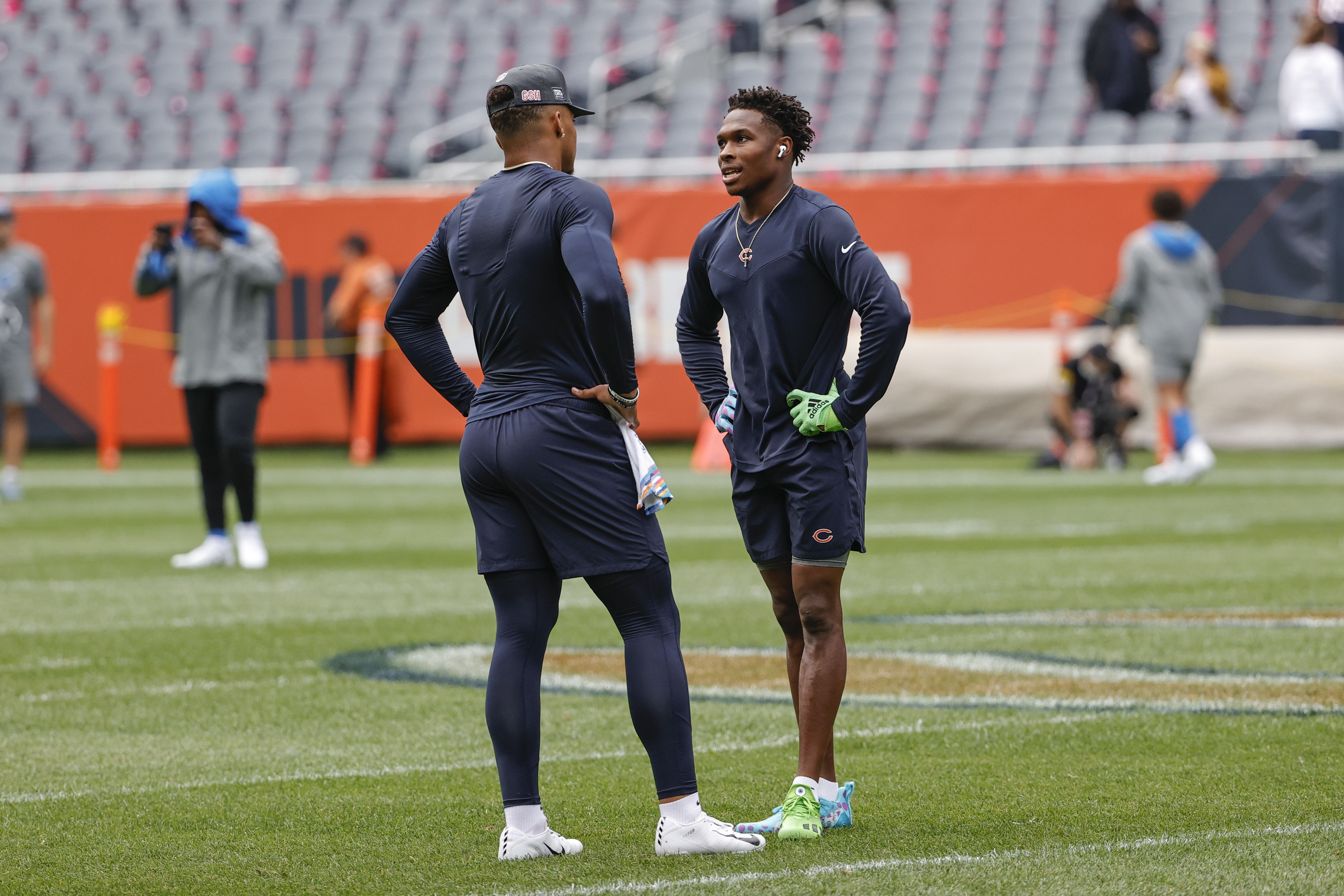 Justin Fields and Darnell Mooney putting in work for 2022 season