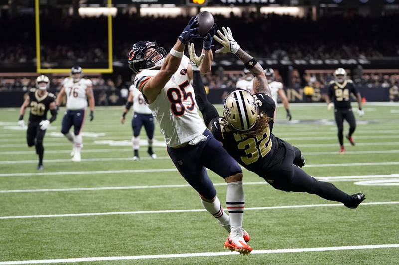 Chicago Bears tight end Cole Kmet makes a touchdown catch over New Orleans Saints safety Tyrann Mathieu during the first half in New Orleans, Sunday, Nov. 5, 2023.