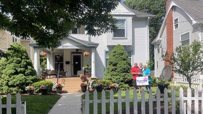 Dixon homeowners recognized for beautiful properties