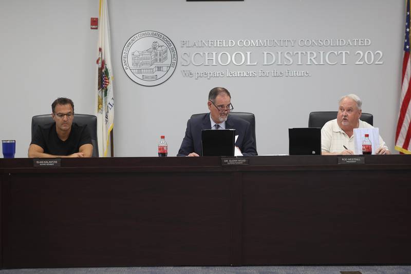 Superintendent Dr. Glenn Wood, center, leads the Plainfield School District 202 board meeting on Wednesday, August 28, 2024 in Plainfield.