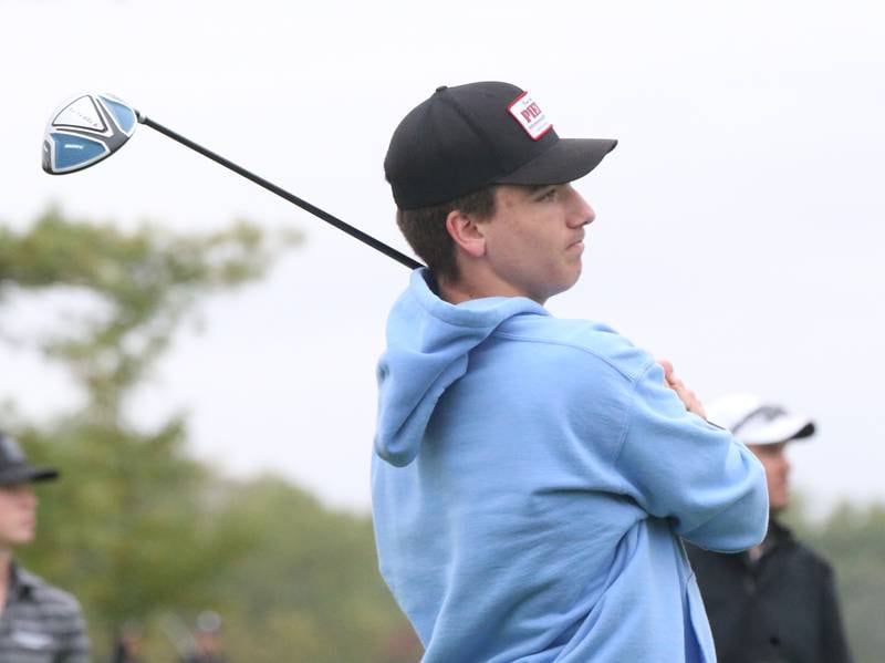 Marquette's Denver Trainor tees off during the Class 1A Regional on Wednesday, Sept. 27, 2023 at Wolf Creek Golf Club in Pontiac.