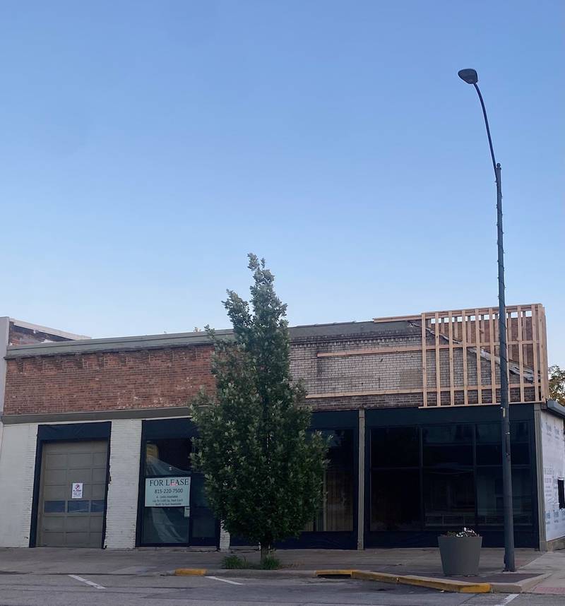 Tuesday, the La Salle City Council unanimously awarded Mike Bird’s petition for two redevelopment incentive grants totaling $25,000 for siding on the north and west sides of the building as well as a  handicapped accessible bathroom at 502 First St.