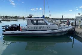 Sheriff’s marine unit rescues 2 teens on Lake Michigan