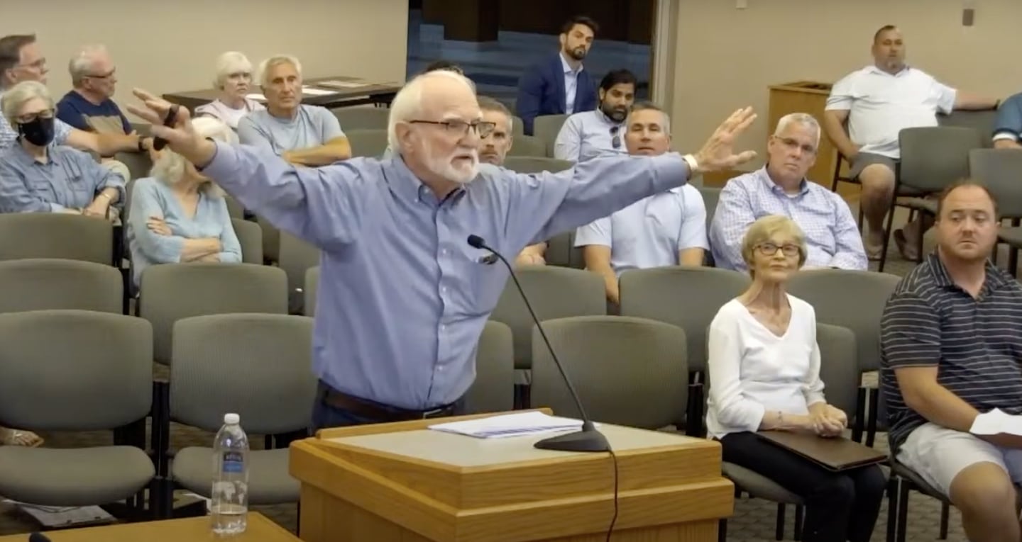 Crystal Lake resident Will Ander speaks about traffic concerns during the Dole farmers market events during a planning and zoning meeting on July 8, 2024.