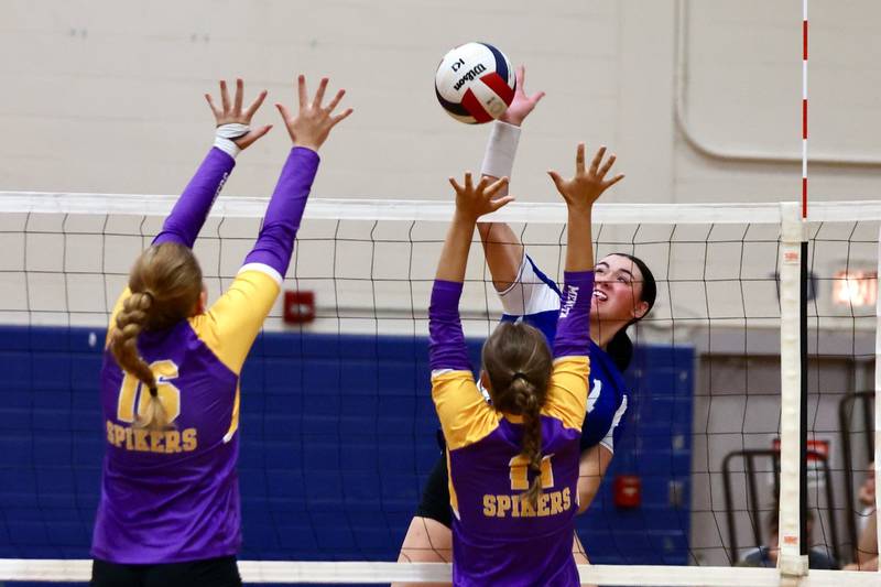 Mendota's Elaina Reddin (16) and Ellas Coss (11) defend the net against Princeton's Keely Lawson Tuesday night at Prouty Gym.