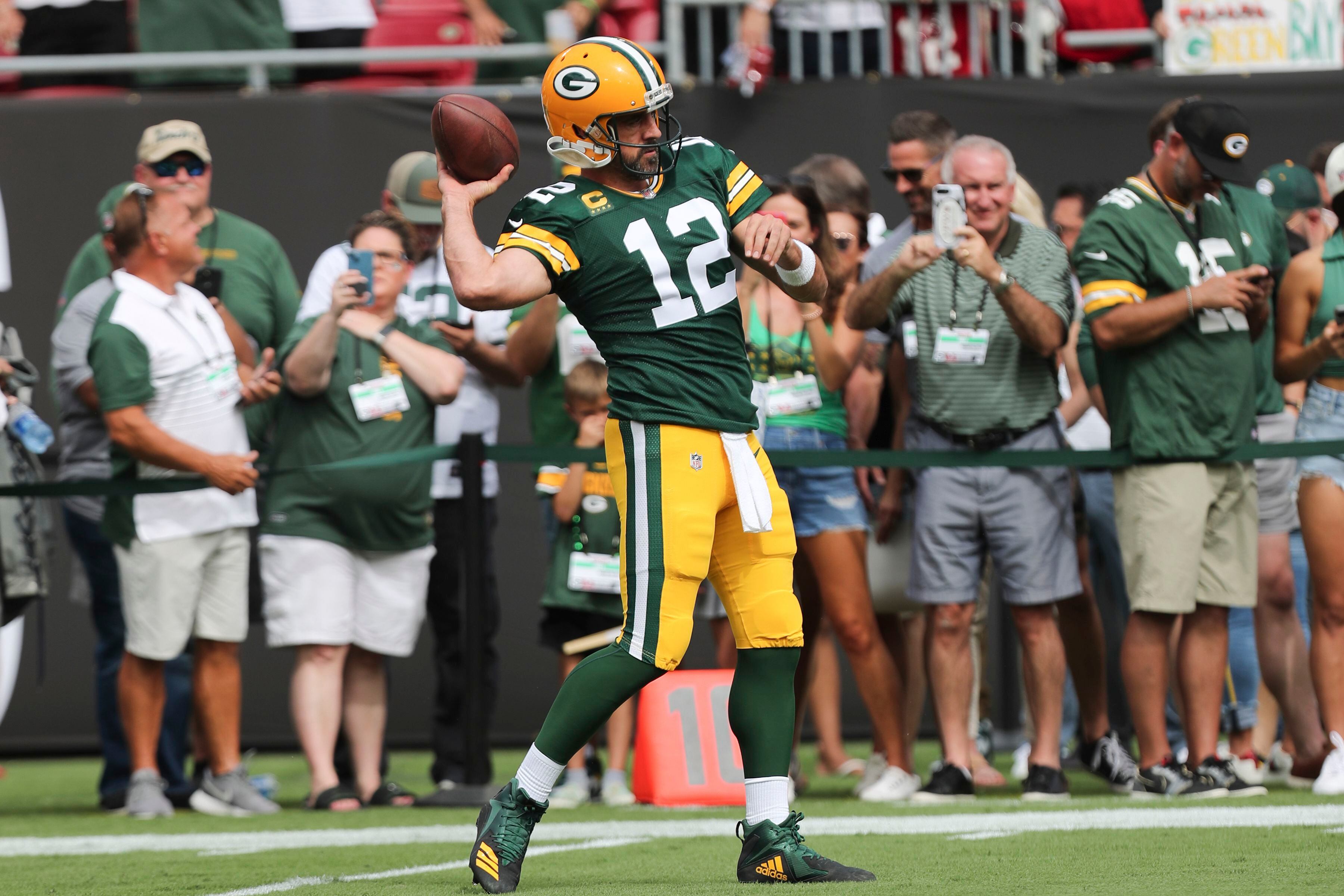 Aaron Rodgers player props odds, tips and betting trends for Week 1, Packers vs. Vikings