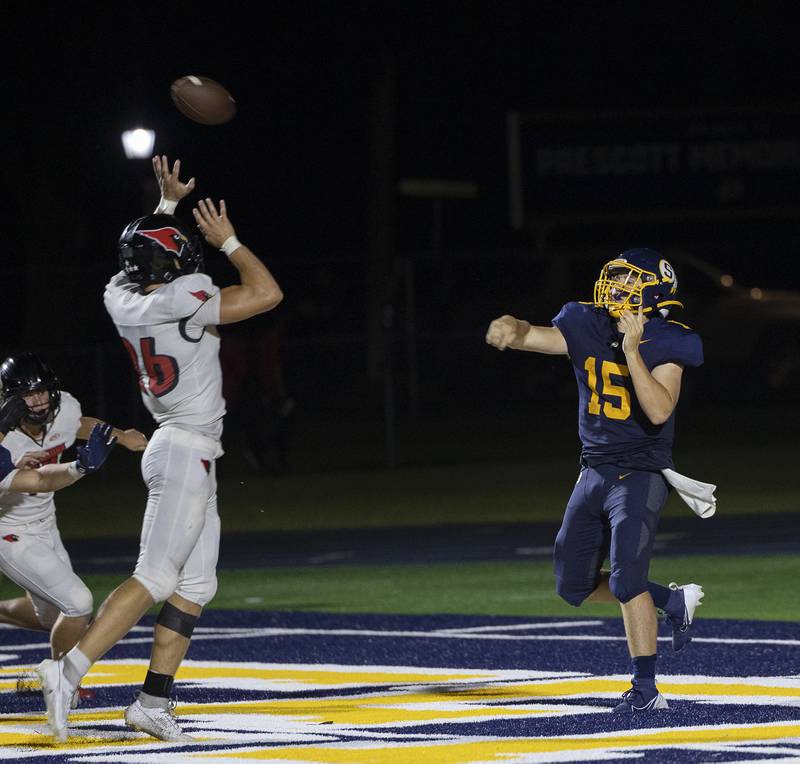 Sterling’s Drew Nettleton throws a pass against Metamora Friday, Aug. 30, 2024 at Sterling High School.