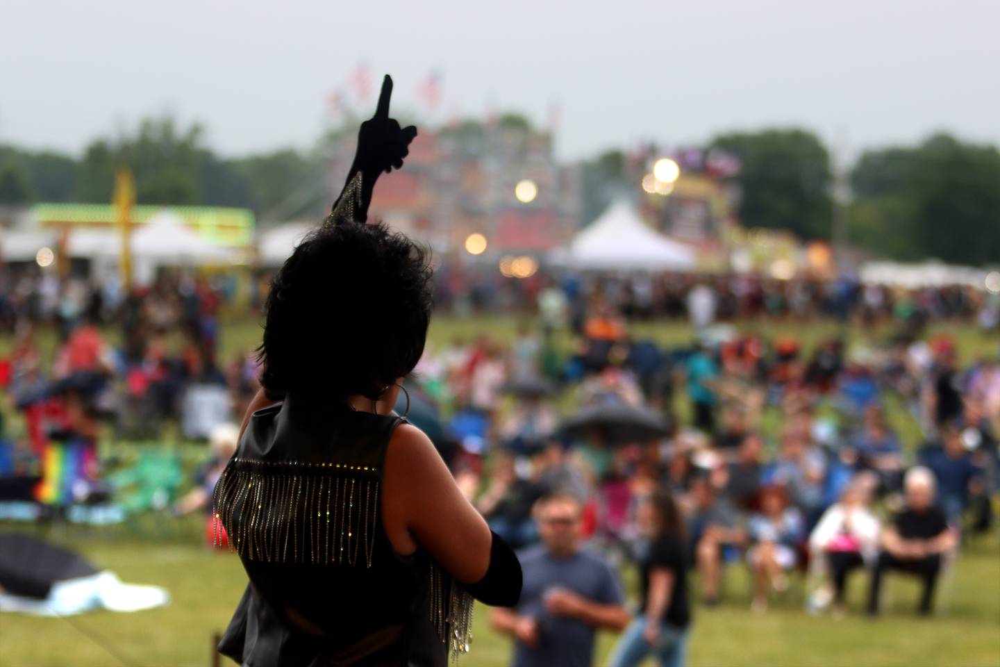 The Heart to Heartbreaker band entertains during the Rockin’ Rib Fest Friday at Sunset Park in Lake in the Hills.