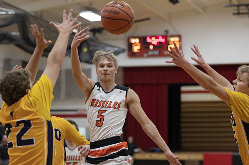 Photos Polo vs Milledgeville at the Forreston Holiday tournament