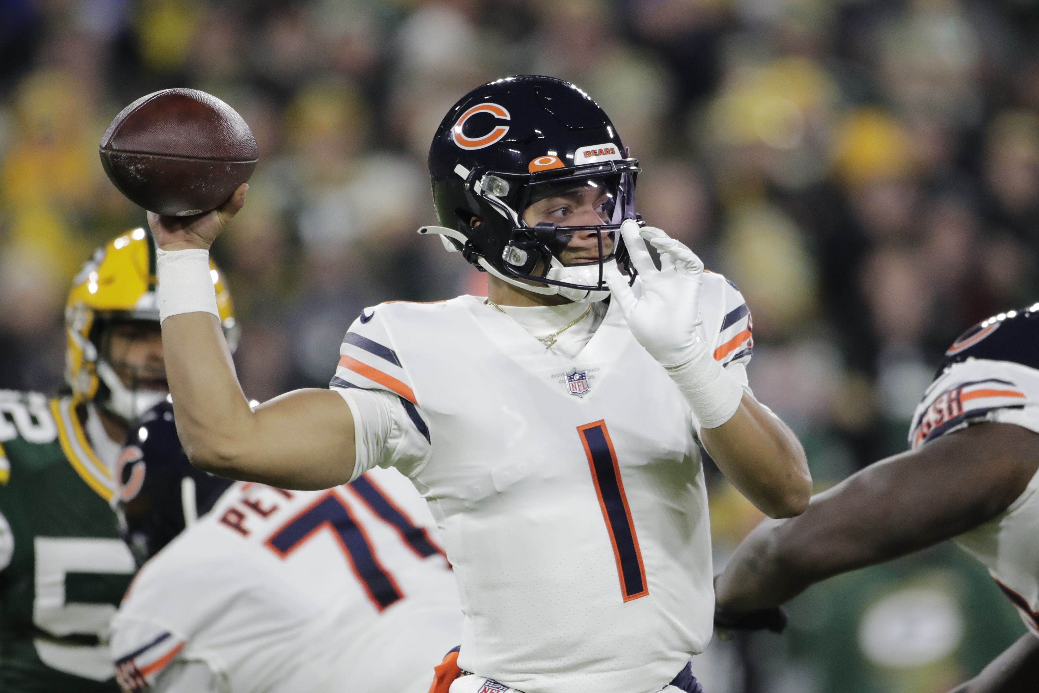 Chicago Bears QB Justin Fields spoke his mind, now how might Bears' offense  evolve – Shaw Local