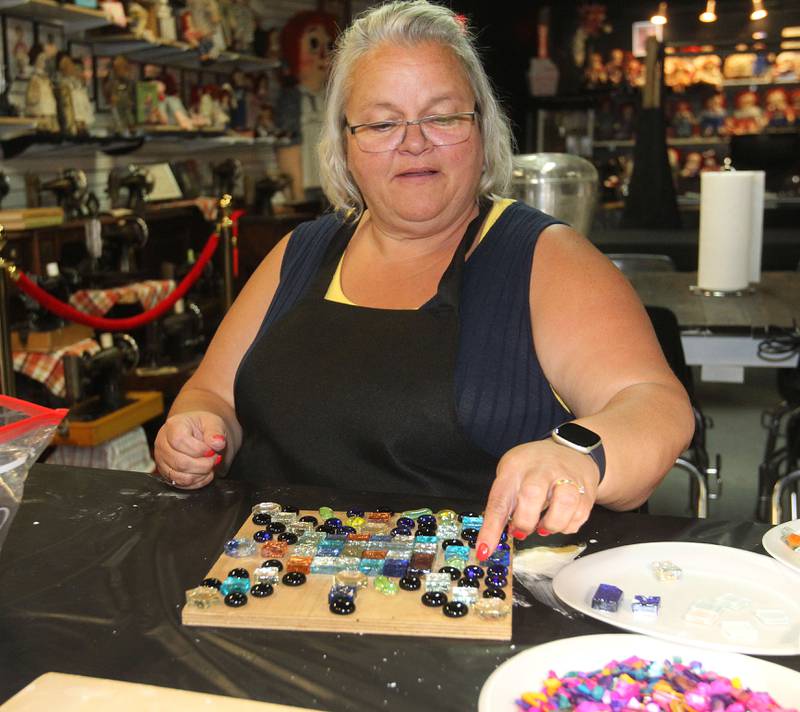 Kim Menheer, of Round Lake Beach works on making a mosaic during a Mosaic class at the Antioch Academy of Art & Museum on Tuesday, September 5th in Antioch.
Photo by Candace H. Johnson for Shaw Local News Network