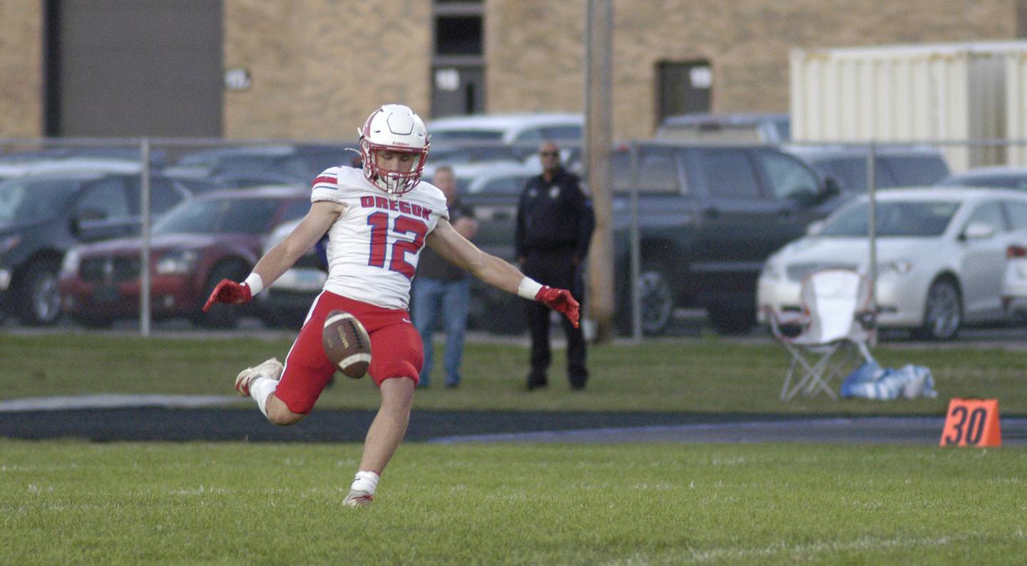 Oregon punter Gavin Morrow sends one deep. Oregon traveled to AC Bowers field to play the Dukes on Friday, Sept. 7,2024