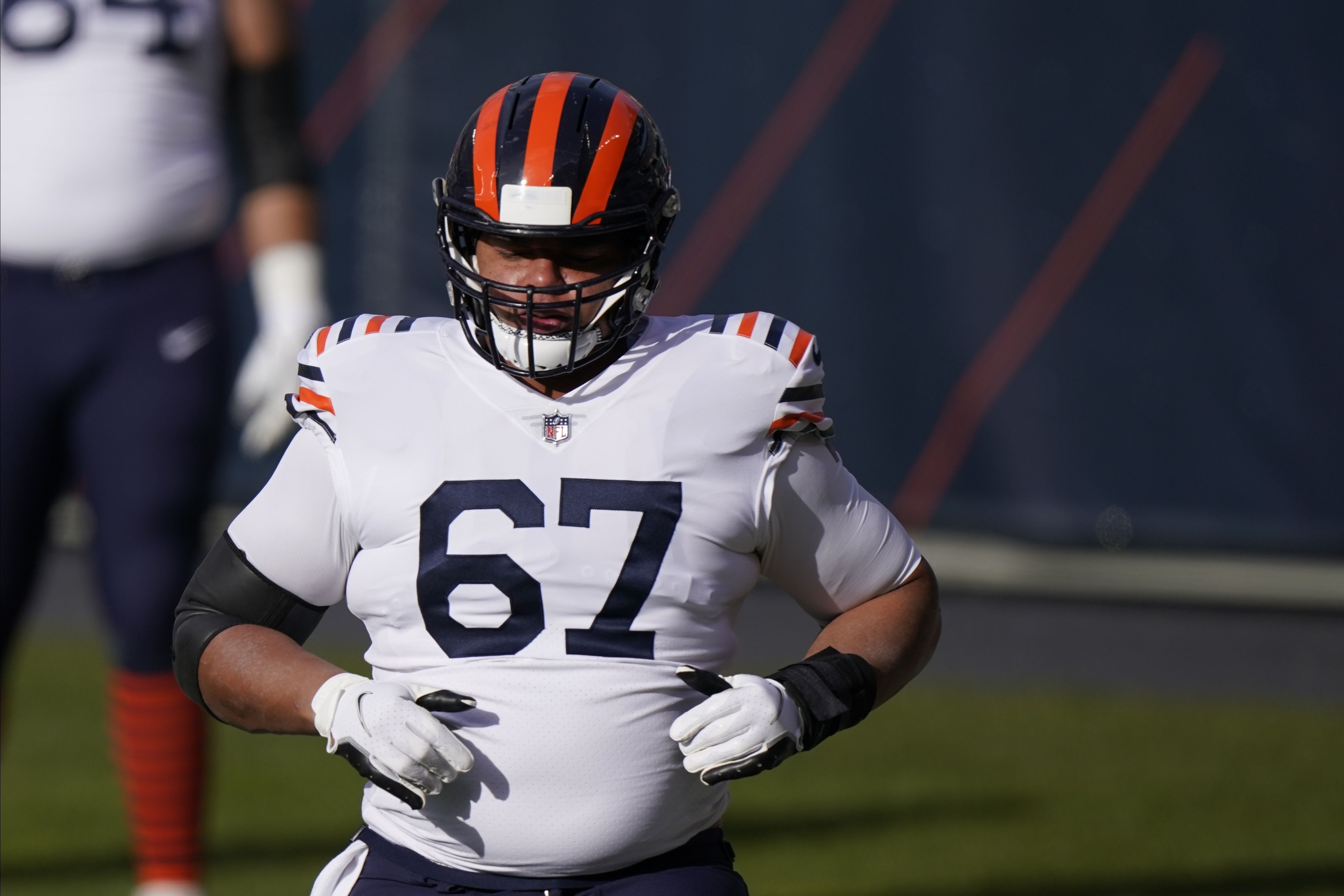 Bears' offensive line depth after Dieter Eiselen re-signing