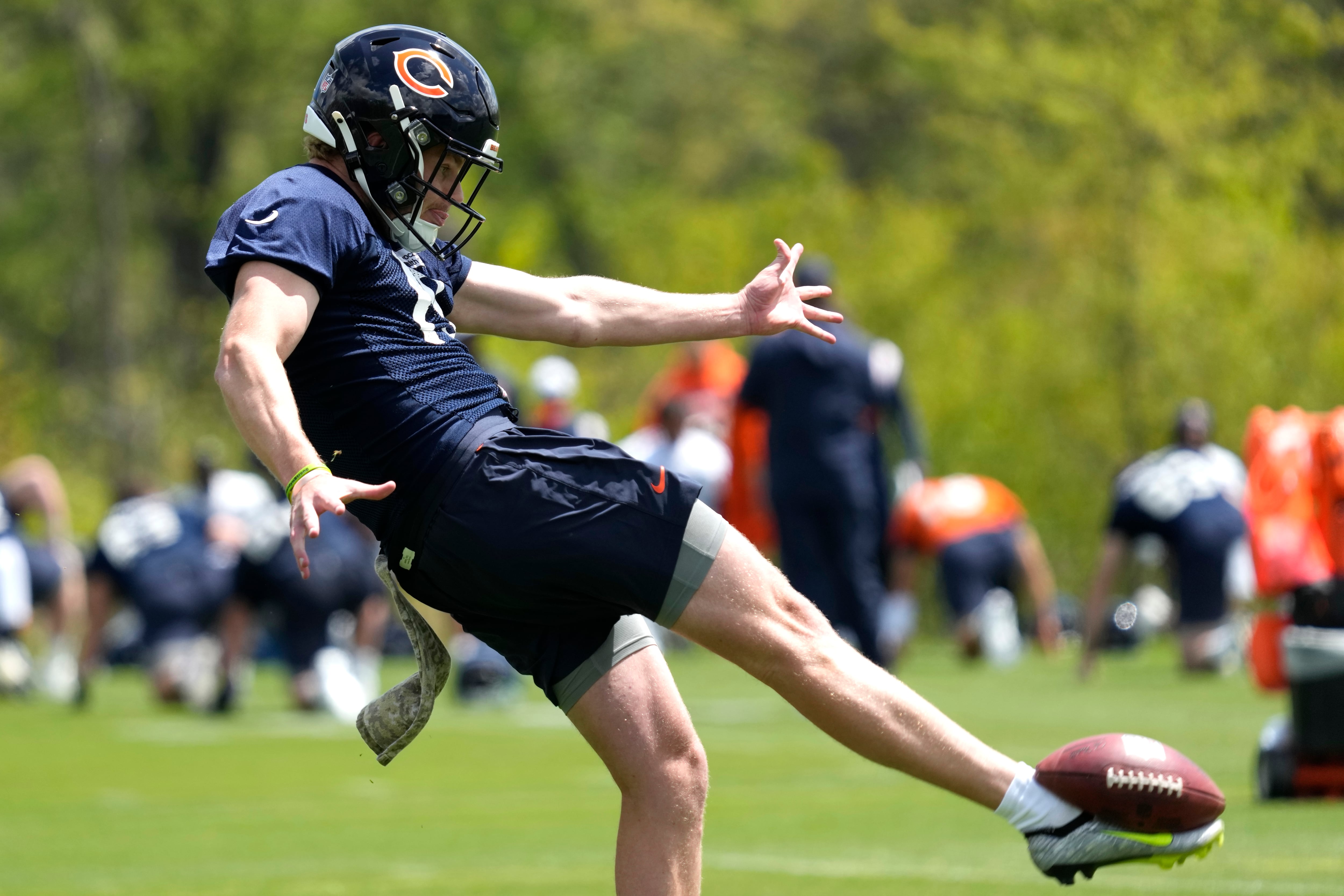 Chicago Bears training camp news: Rookie punter Tory Taylor ‘growing right before our eyes’