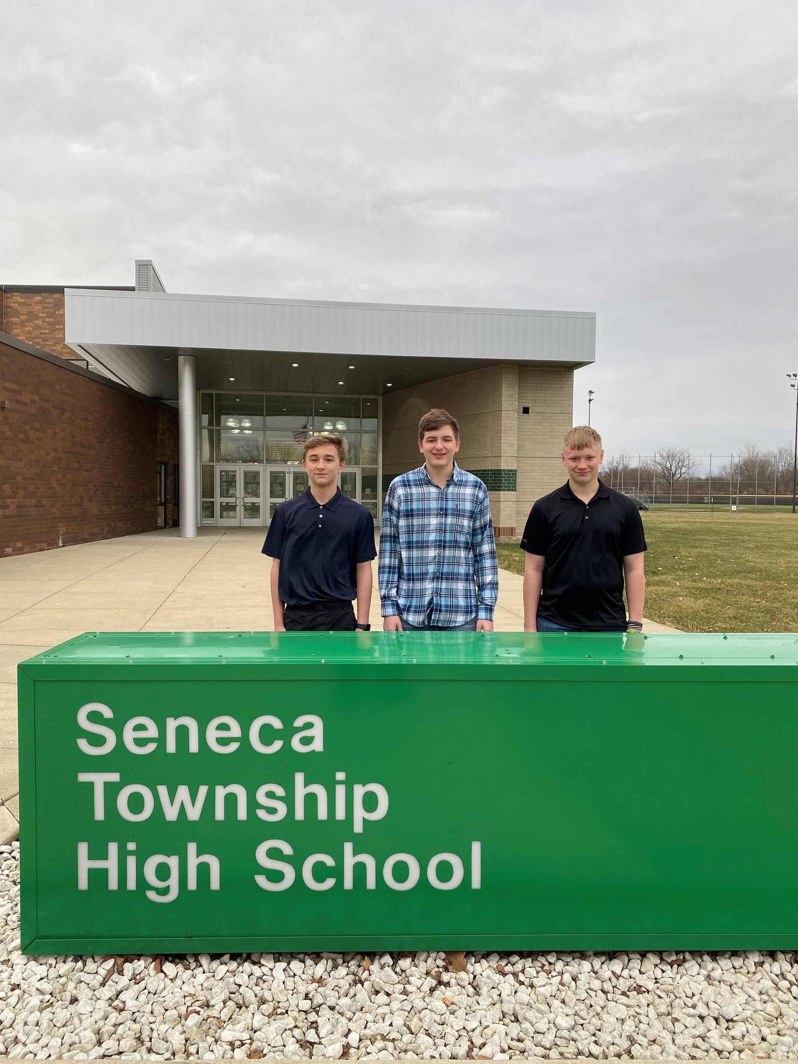 Seneca High School selects 3 sophomores for 2023 HOBY Leadership