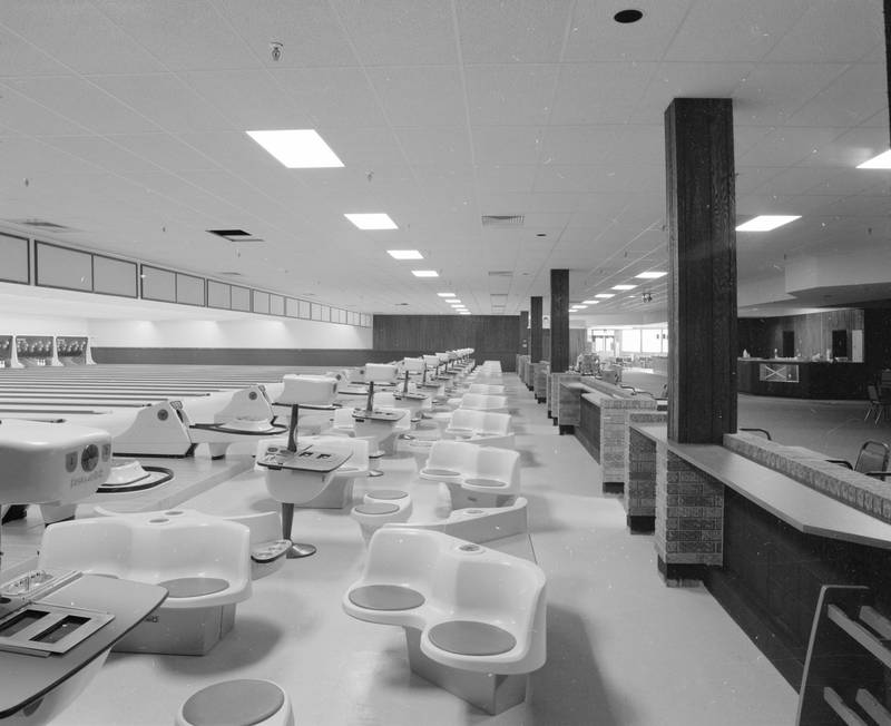 Interior of the newly opened Four Seasons Sports bowling alley in July 1977.  The first advertisements for Four Season began appearing in the spring of 1977.