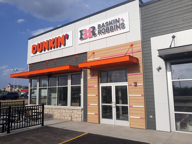 A new Dunkin', along with a Baskin Robbins, is set to open on Columbus Street in Ottawa, across from the former shop.