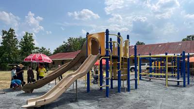 Fox River Grove village, school district donate old playground to school in Thailand