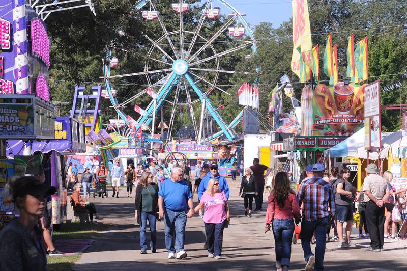 Fair goers fill one of the main walkways the during the Sandwich Fair on Saturday, Sept. 9,  2023.