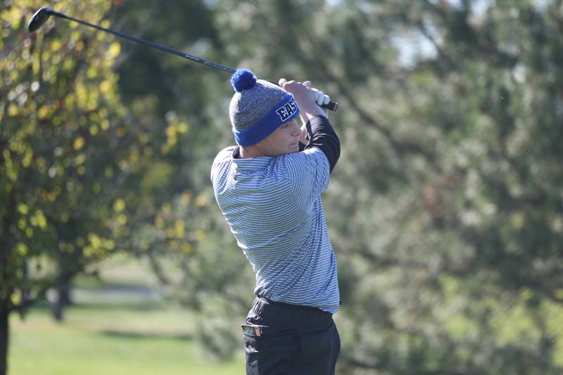 Lincoln-Way East’s Tanner Leonard tees off at Odyssey Golf Foundation for the 2022 Class 3A Andrew Regional in Tinley Park