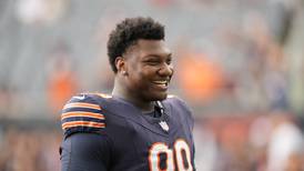 Chicago Bears DT Gervon Dexter keeps batting down passes in practice