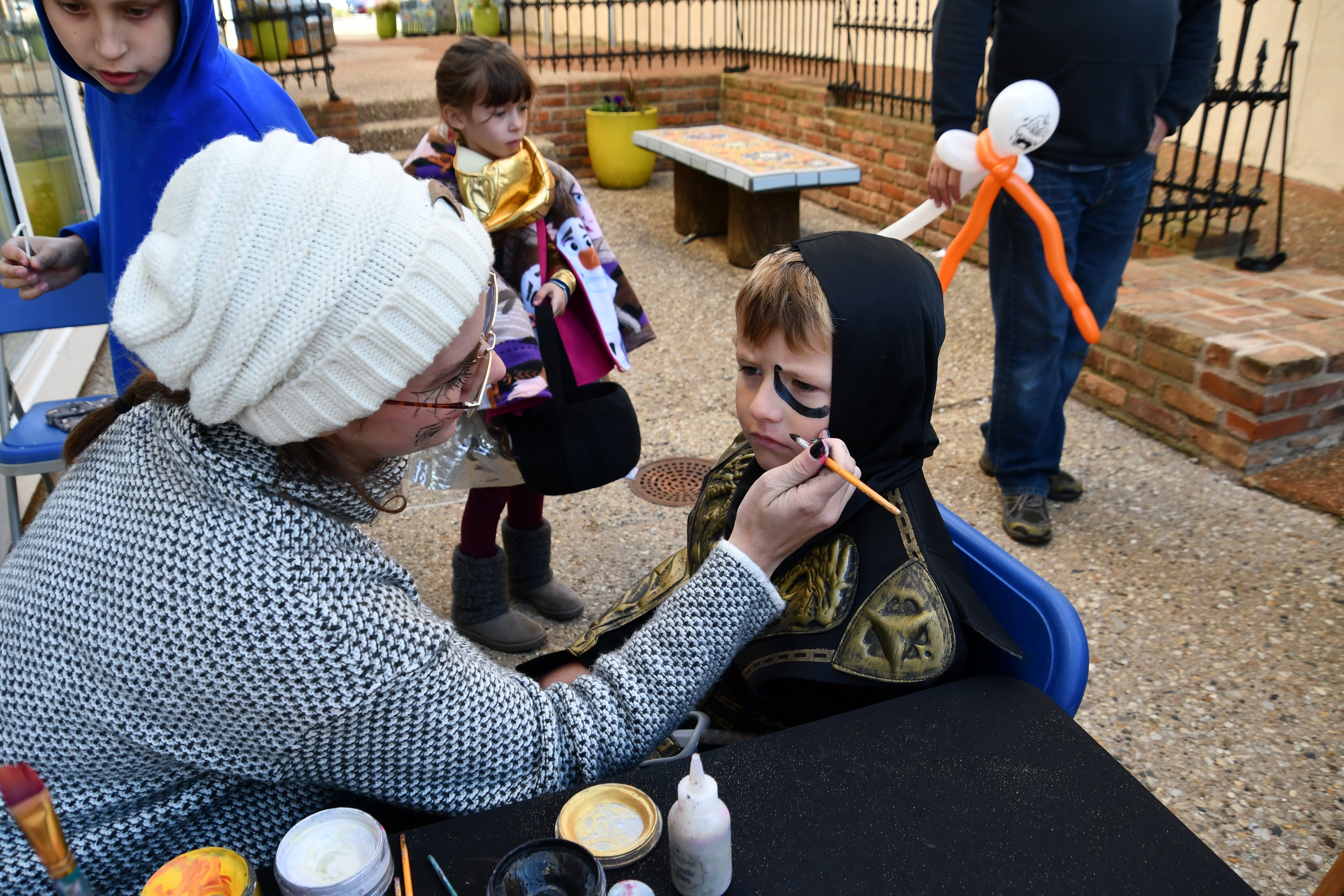 5 things to do in the Illinois Valley: Scarecrow time