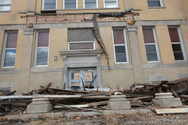 The columns at the main entrance of the Congress School in Polo were taken down Friday, Nov. 10, 2023. The Polo City Council has discussed demolishing the building which once served as Polo's grade school. The building has sat empty for several years.