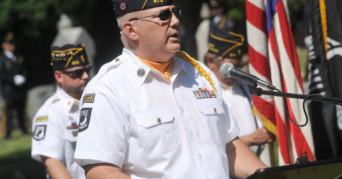 Photos Oswego observes Memorial Day with parade, memorial service in