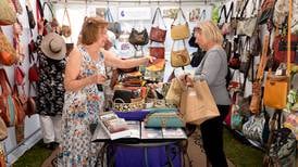 Photos: Glen Ellyn Art Festival at Lake Ellyn