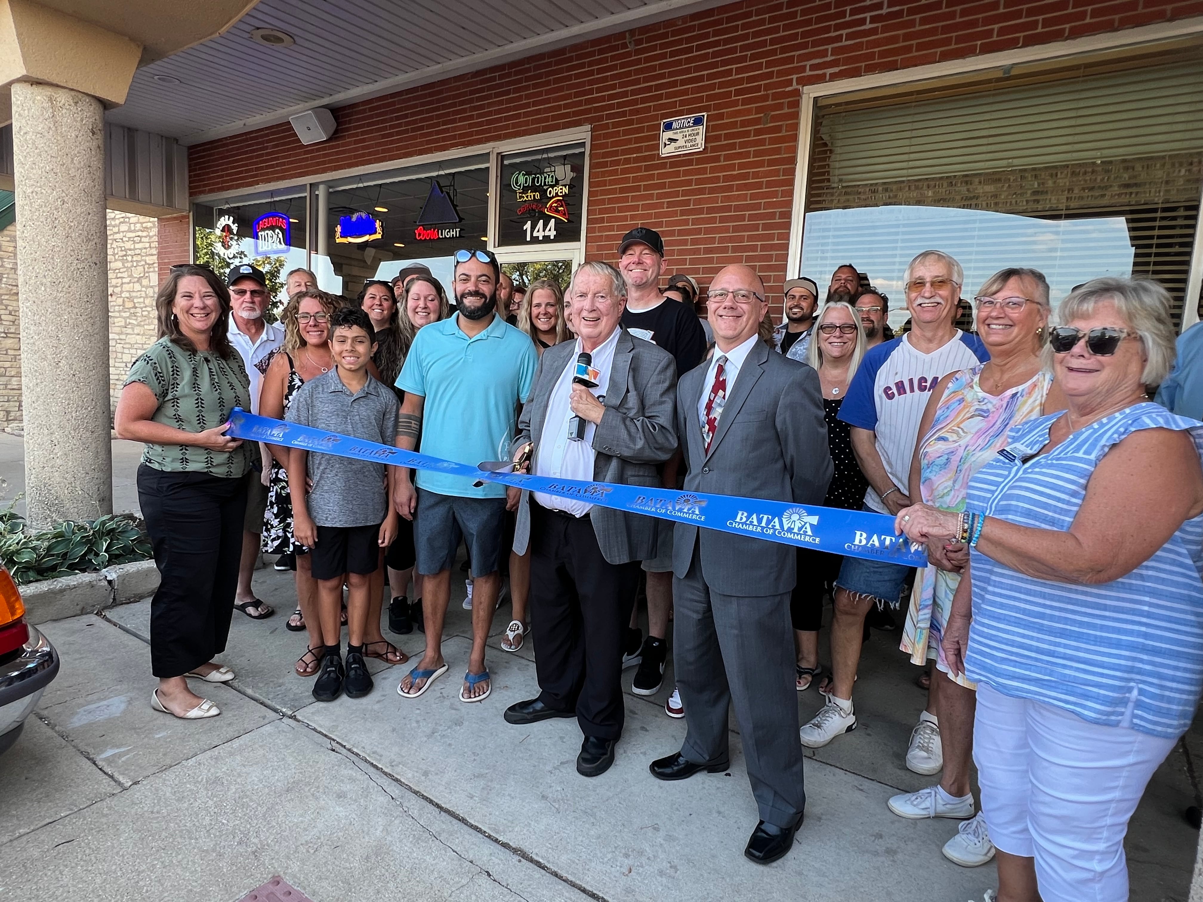 Batavia Chamber hosts ribbon cutting for opening of Overflow Batavia