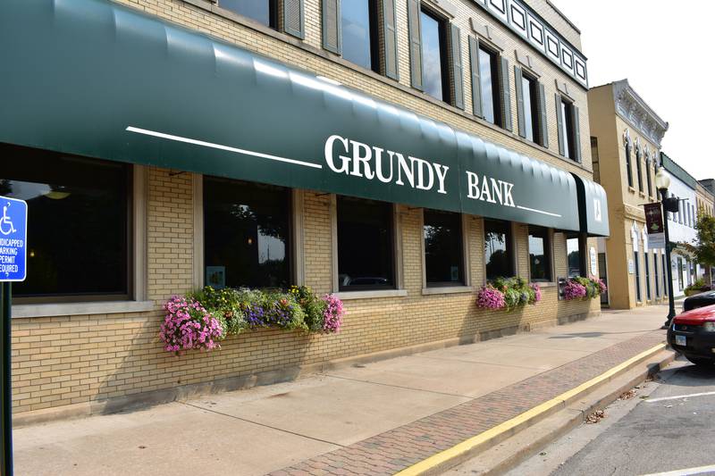 Grundy Bank in Morris