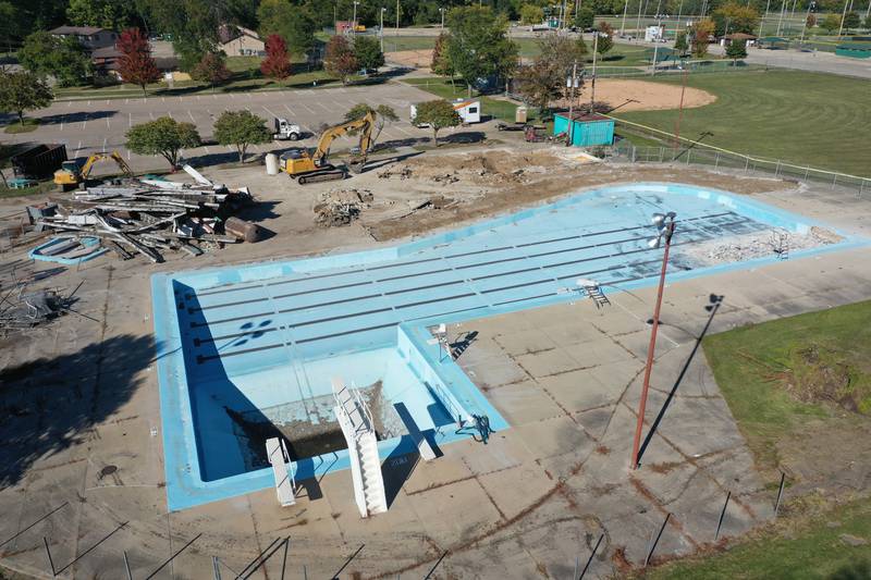 Construction on the demolition of Riordan Pool has begun on Monday, Oct. 3, 2022 in Ottawa. In January this year, The Ottawa City Council approved a proposal to work with Kmetz Construction on building a new pool with a budget of $5 million — with $4.5 million being the total planned cost.