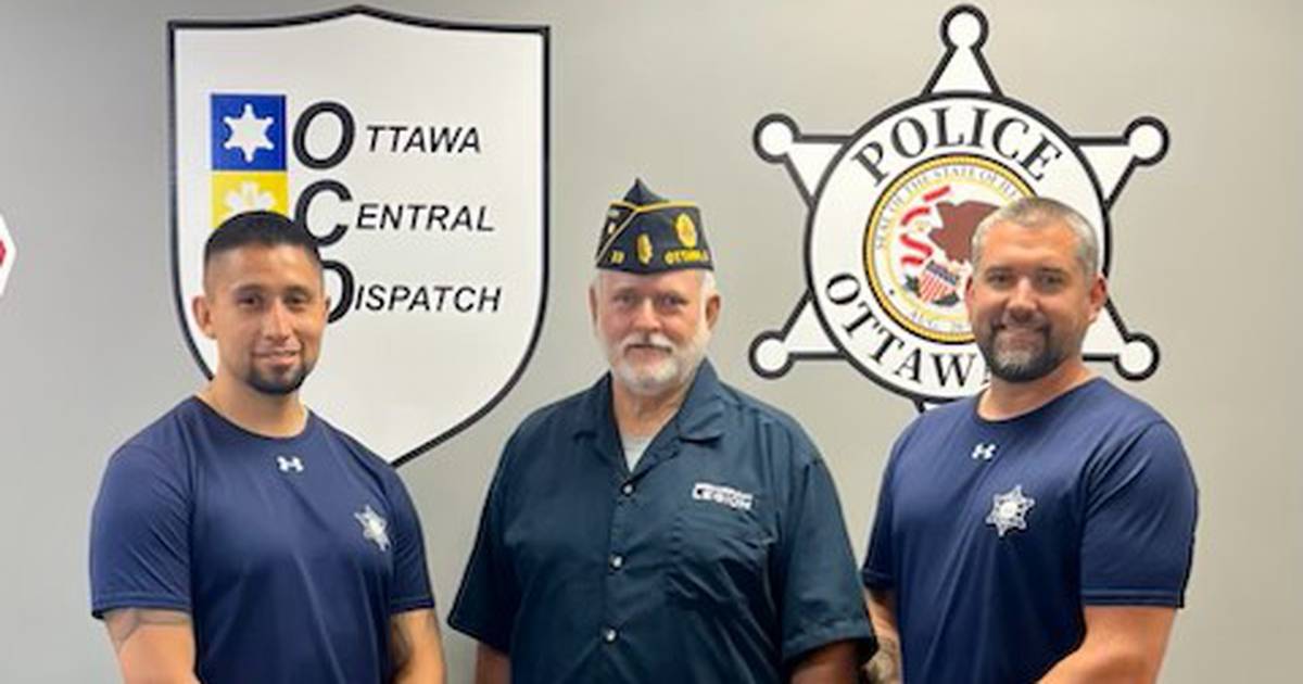 Ottawa police receive computer donation from American Legion Post 33