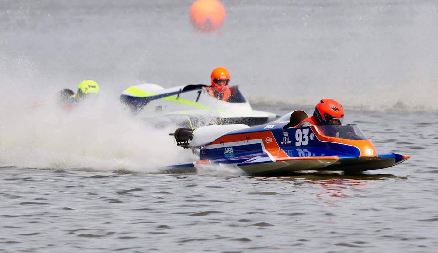 Jake Quesse of Oglesby, (right) races in the 350cc Hydro during the US Title Series Pro National Championship Boat Races on Saturday, July 27, 2024 at Lake DePue.