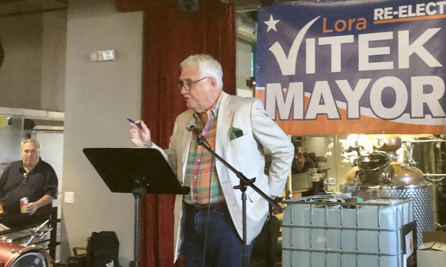 Former St. Charles Mayor Ray Rogina was the emcee for Mayor Lora Vitek's campaign event on Aug. 21, 2024, at Pollyanna Brewing Company in St. Charles.