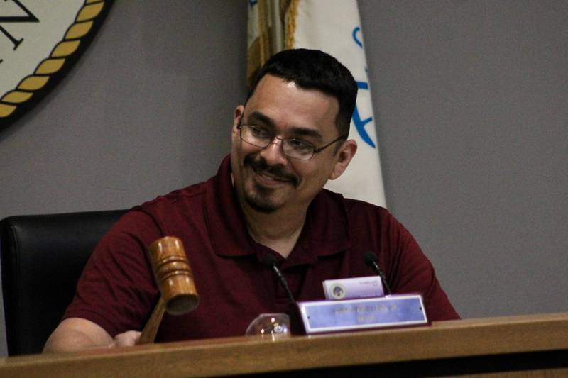 Dixon Mayor Li Arellano Jr. gavels the City Council into session for the final time as his term of office ends Monday, May 1, 2023.