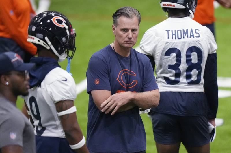 Chicago Bears head coach Matt Eberflus watches players at the team's training camp, Wednesday, July 26, 2023, in Lake Forest.