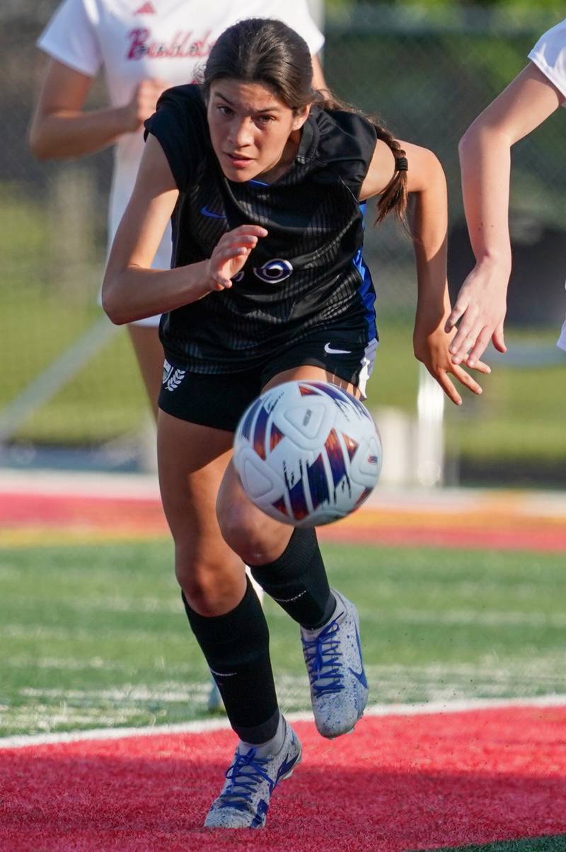 St. Charles North's Aubri Magana (20) plays the ball against Batavia during a Class 3A Batavia Regional final soccer match at Batavia High School in Batavia on Friday, May 17, 2024.