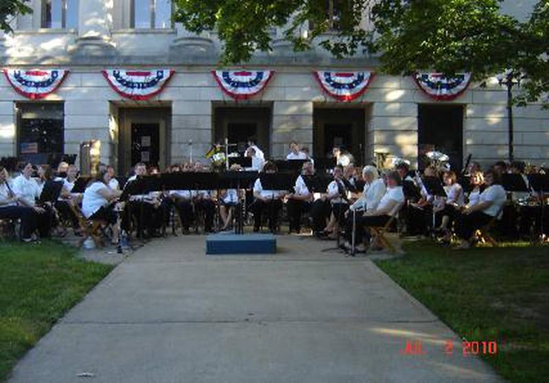 The Dixon Municipal Band will present its annual Patriotic Concert in conjunction with the Petunia Festival at 7 p.m. Friday, July 5, on the Old Lee County Courthouse lawn.