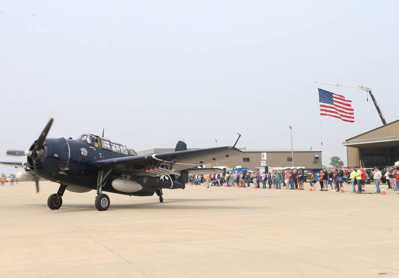 Photos TBM Avenger Reunion dazzles the skies over Peru Shaw Local