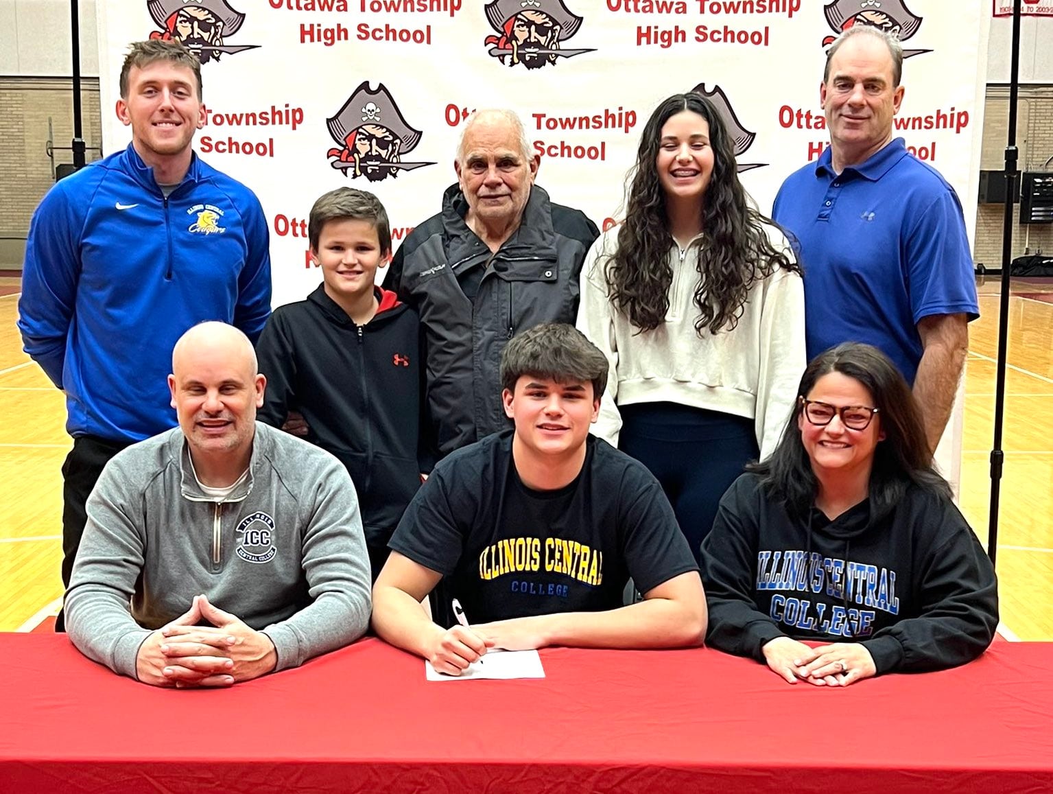 Ottawa’s Cooper Knoll has signed to continue his education at Illinois Central College in East Peoria and his basketball career at the NJCAA level with the Cougars. Knoll – a post player for the Pirates and second-team member of the 2023-24 Times All-Area Boys Basketball Team – is pictured at his signing ceremony surrounded by family and coaches.