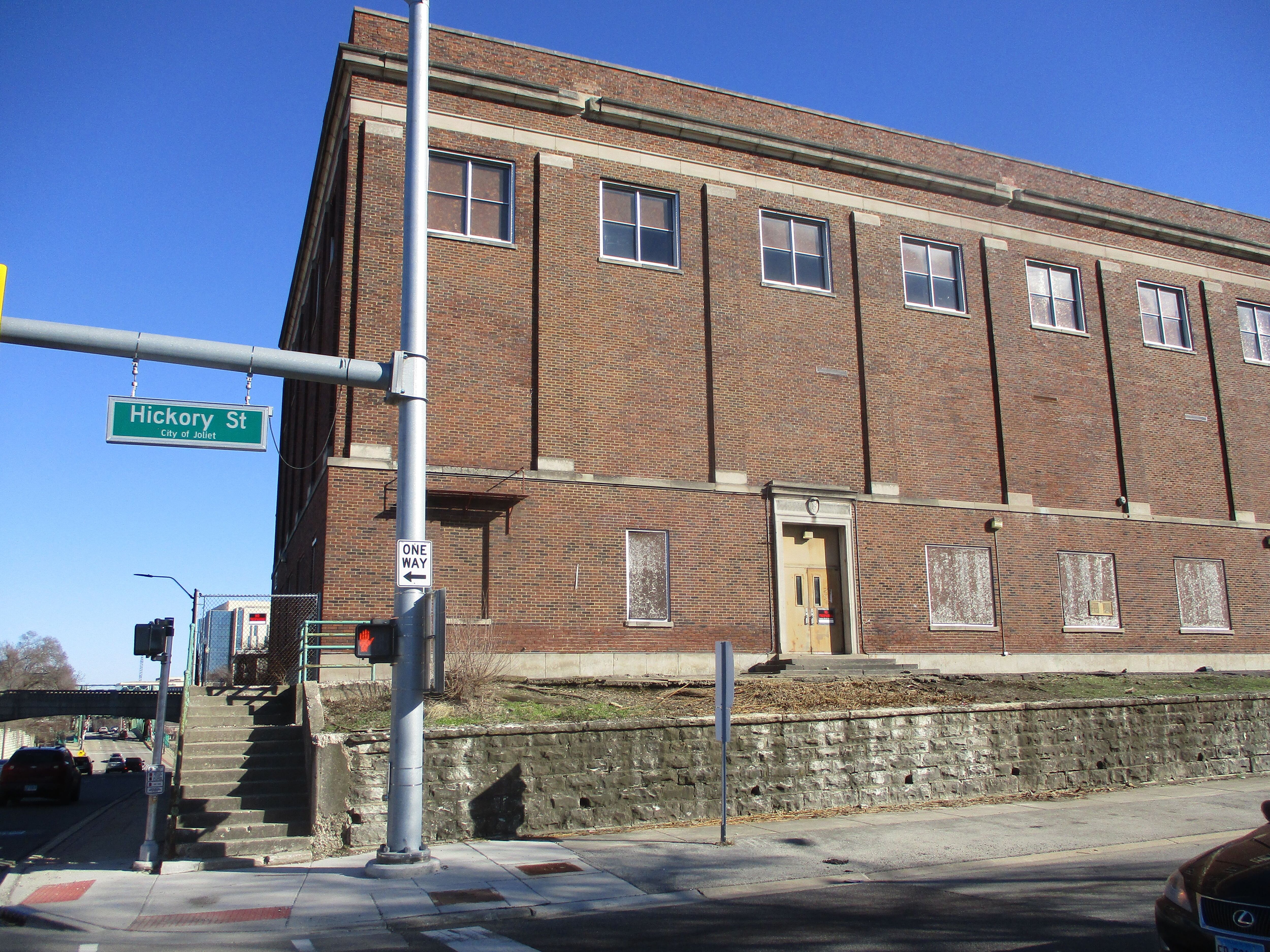 Contractor lined up to demolish gym at old Joliet Catholic High